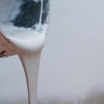 Jak wybrać ekologiczne, wodne farby i bejce? Przewodnik do pięknego i zdrowego domu